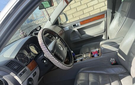 Volkswagen Touareg III, 2006 год, 1 300 000 рублей, 5 фотография
