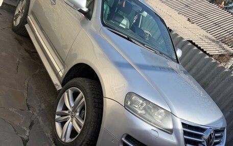 Volkswagen Touareg III, 2006 год, 1 300 000 рублей, 2 фотография