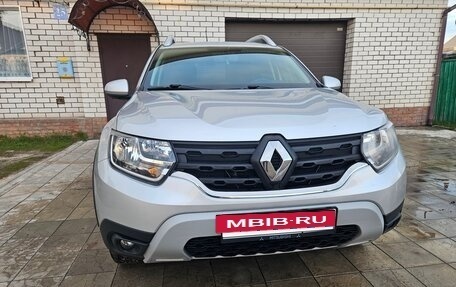 Renault Duster, 2021 год, 1 999 000 рублей, 2 фотография
