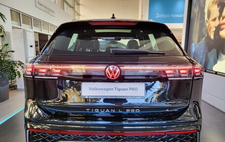 Volkswagen Tiguan, 2024 год, 4 998 000 рублей, 7 фотография