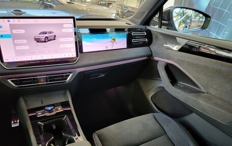 Volkswagen Tiguan, 2024 год, 4 998 000 рублей, 19 фотография