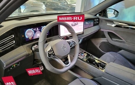 Volkswagen Tiguan, 2024 год, 4 998 000 рублей, 15 фотография