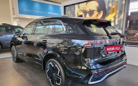 Volkswagen Tiguan, 2024 год, 4 998 000 рублей, 28 фотография