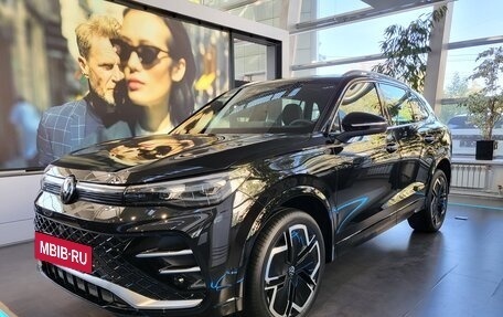 Volkswagen Tiguan, 2024 год, 4 998 000 рублей, 23 фотография