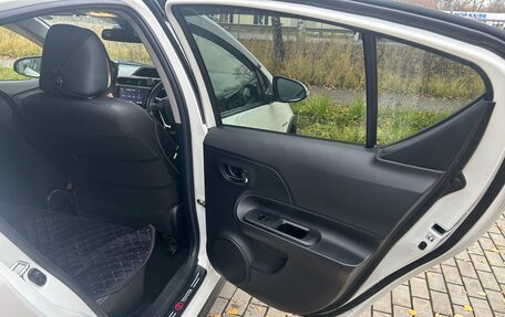 Toyota Aqua I, 2018 год, 1 250 000 рублей, 17 фотография