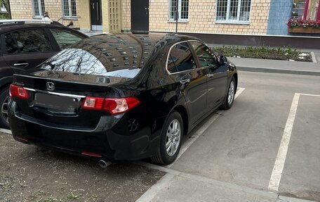 Honda Accord VIII рестайлинг, 2012 год, 1 390 000 рублей, 2 фотография