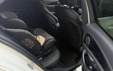 Mercedes-Benz E-Класс, 2020 год, 2 450 000 рублей, 18 фотография