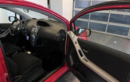 Toyota Yaris III рестайлинг, 2008 год, 595 000 рублей, 22 фотография