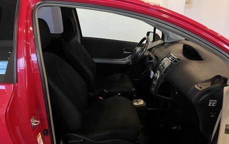 Toyota Yaris III рестайлинг, 2008 год, 595 000 рублей, 24 фотография