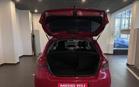 Toyota Yaris III рестайлинг, 2008 год, 595 000 рублей, 31 фотография