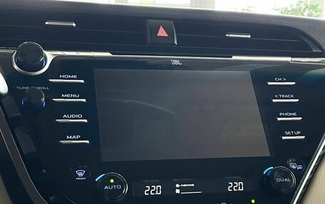 Toyota Camry, 2019 год, 2 900 000 рублей, 16 фотография