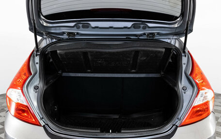 Hyundai Solaris II рестайлинг, 2012 год, 999 000 рублей, 17 фотография