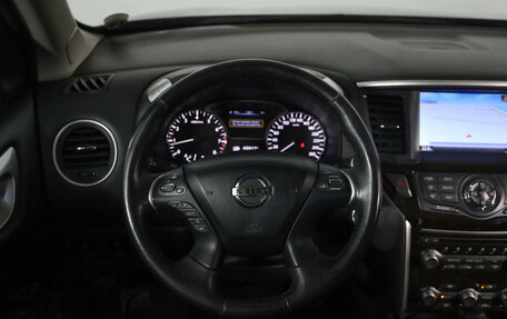 Nissan Pathfinder, 2015 год, 1 829 000 рублей, 10 фотография