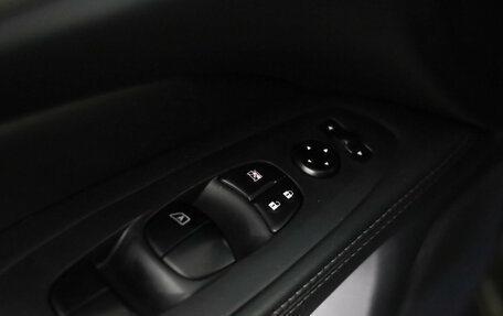 Nissan Pathfinder, 2015 год, 1 829 000 рублей, 18 фотография