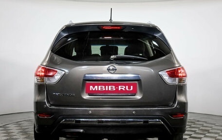 Nissan Pathfinder, 2015 год, 1 829 000 рублей, 6 фотография