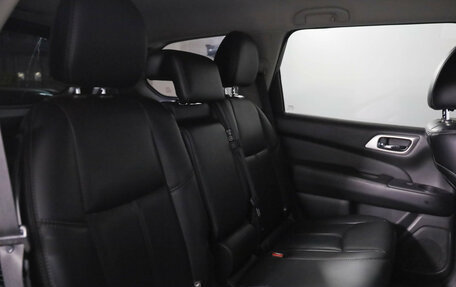 Nissan Pathfinder, 2015 год, 1 829 000 рублей, 20 фотография
