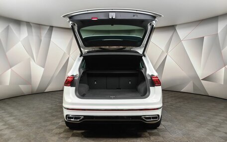 Volkswagen Tiguan II, 2022 год, 3 877 000 рублей, 12 фотография