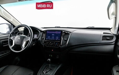 Mitsubishi L200 IV рестайлинг, 2022 год, 3 799 000 рублей, 10 фотография