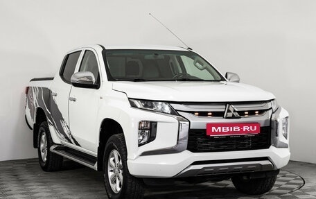 Mitsubishi L200 IV рестайлинг, 2022 год, 3 799 000 рублей, 4 фотография