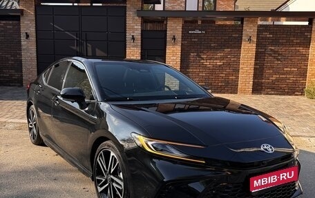 Toyota Camry, 2024 год, 3 700 000 рублей, 1 фотография