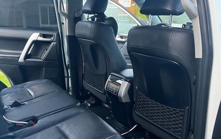 Toyota Land Cruiser Prado 150 рестайлинг 2, 2020 год, 5 700 000 рублей, 8 фотография
