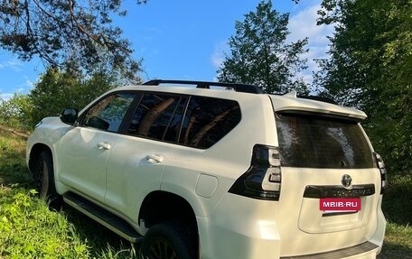 Toyota Land Cruiser Prado 150 рестайлинг 2, 2020 год, 5 700 000 рублей, 7 фотография