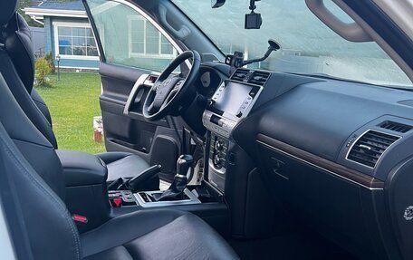 Toyota Land Cruiser Prado 150 рестайлинг 2, 2020 год, 5 700 000 рублей, 9 фотография