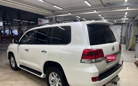 Toyota Land Cruiser 200, 2018 год, 6 000 000 рублей, 5 фотография