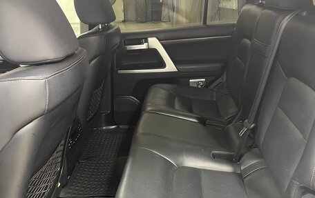 Toyota Land Cruiser 200, 2018 год, 6 000 000 рублей, 11 фотография