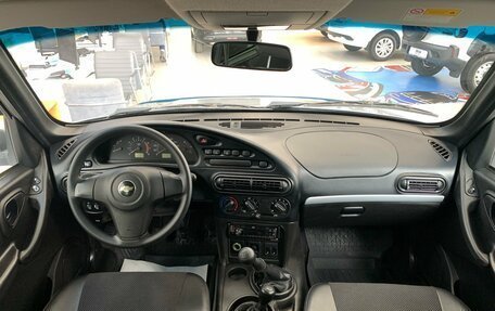 Chevrolet Niva I рестайлинг, 2013 год, 550 000 рублей, 14 фотография