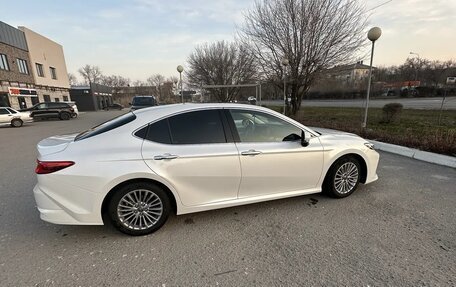 Toyota Camry, 2024 год, 3 720 000 рублей, 2 фотография