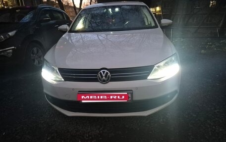 Volkswagen Jetta VI, 2012 год, 1 250 000 рублей, 7 фотография