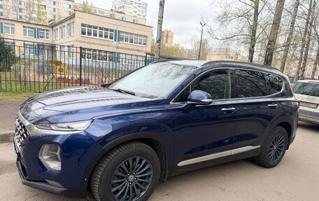 Hyundai Santa Fe IV, 2018 год, 2 459 500 рублей, 2 фотография