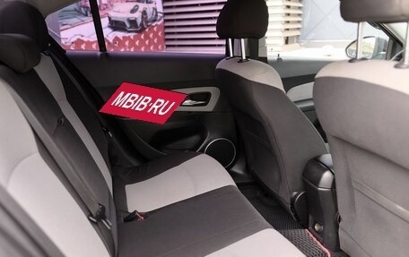 Chevrolet Cruze II, 2011 год, 548 000 рублей, 8 фотография
