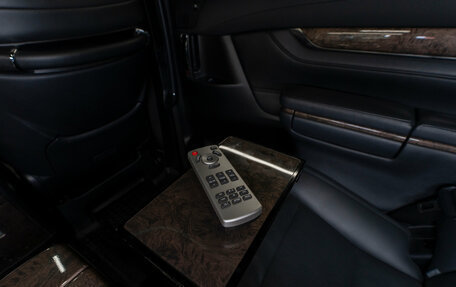Toyota Alphard III, 2021 год, 6 200 000 рублей, 21 фотография