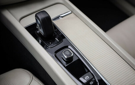 Volvo XC60 II, 2021 год, 4 650 000 рублей, 22 фотография