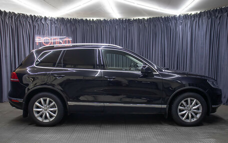Volkswagen Touareg III, 2015 год, 3 598 000 рублей, 4 фотография
