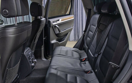 Volkswagen Touareg III, 2015 год, 3 598 000 рублей, 12 фотография