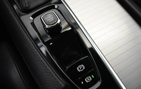 Volvo XC90 II рестайлинг, 2018 год, 4 350 000 рублей, 9 фотография