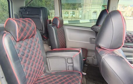 Toyota Noah III, 2002 год, 920 000 рублей, 16 фотография
