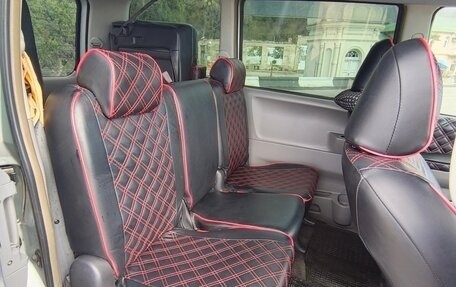 Toyota Noah III, 2002 год, 920 000 рублей, 14 фотография