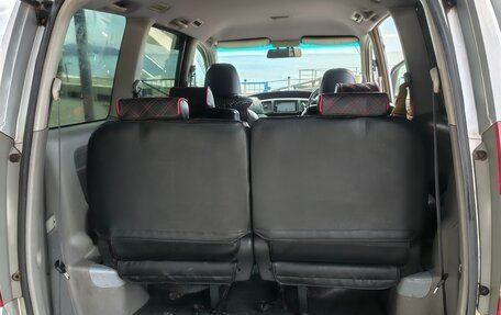 Toyota Noah III, 2002 год, 920 000 рублей, 32 фотография