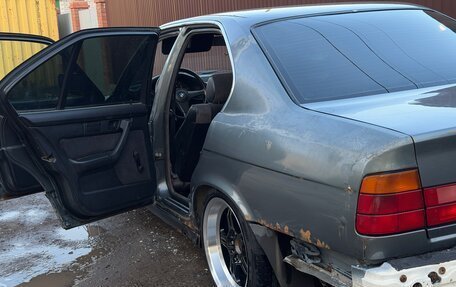 BMW 5 серия, 1990 год, 400 000 рублей, 11 фотография