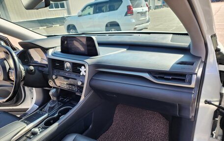 Lexus RX IV рестайлинг, 2021 год, 6 100 000 рублей, 34 фотография