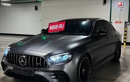 Mercedes-Benz E-Класс AMG, 2021 год, 6 550 000 рублей, 4 фотография