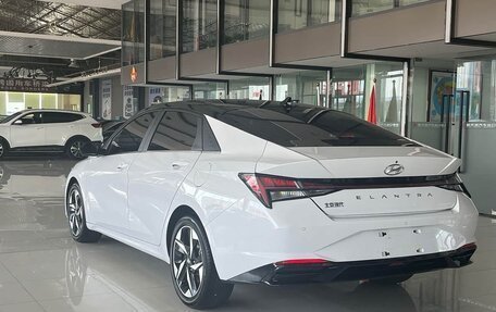 Hyundai Elantra, 2022 год, 1 477 000 рублей, 4 фотография