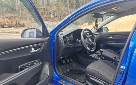 KIA Rio IV, 2018 год, 1 299 999 рублей, 9 фотография