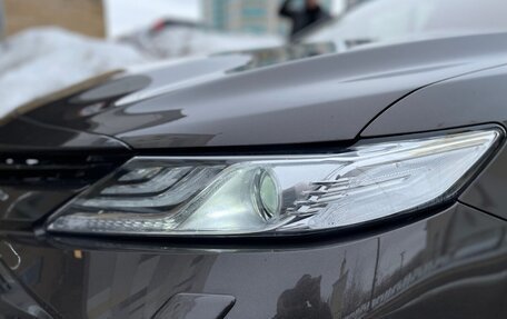 Toyota Camry, 2021 год, 2 700 000 рублей, 18 фотография