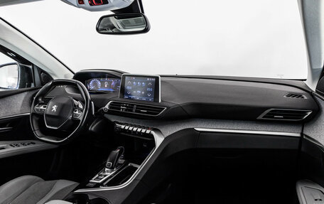 Peugeot 5008 II, 2020 год, 1 799 000 рублей, 9 фотография