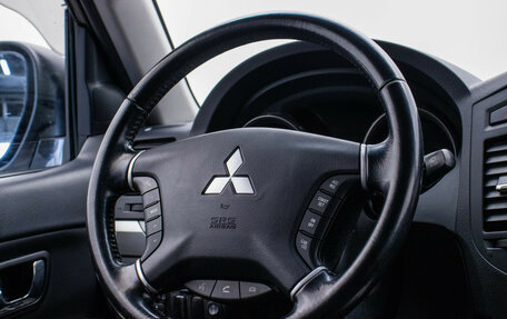 Mitsubishi Pajero IV, 2012 год, 2 198 000 рублей, 15 фотография